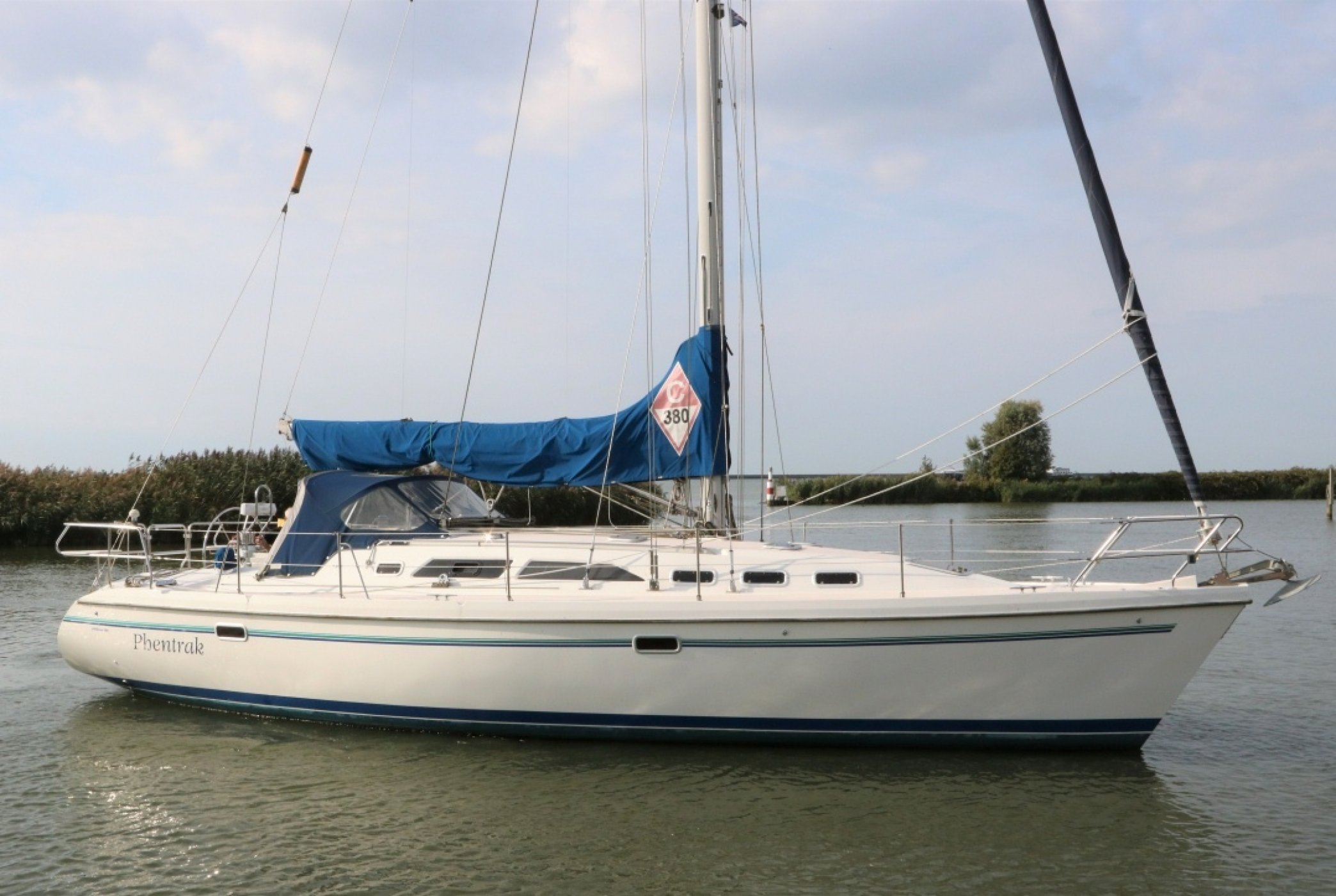 Catalina 380 