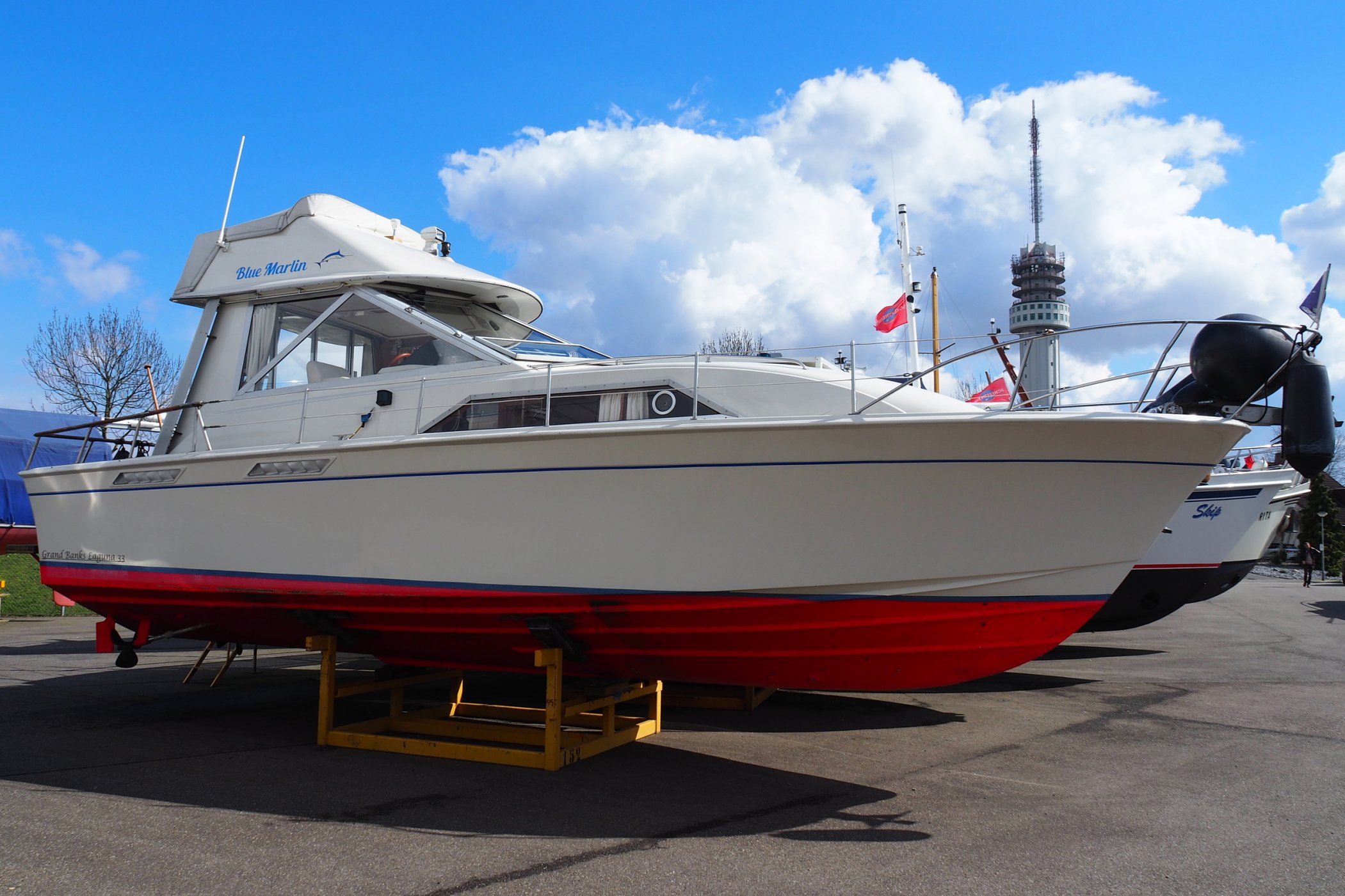 Grand Banks Laguna 33 