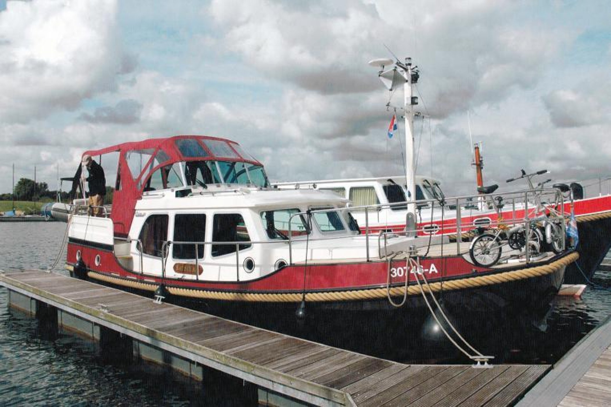 Linssen Dutch Sturdy 320 AC 